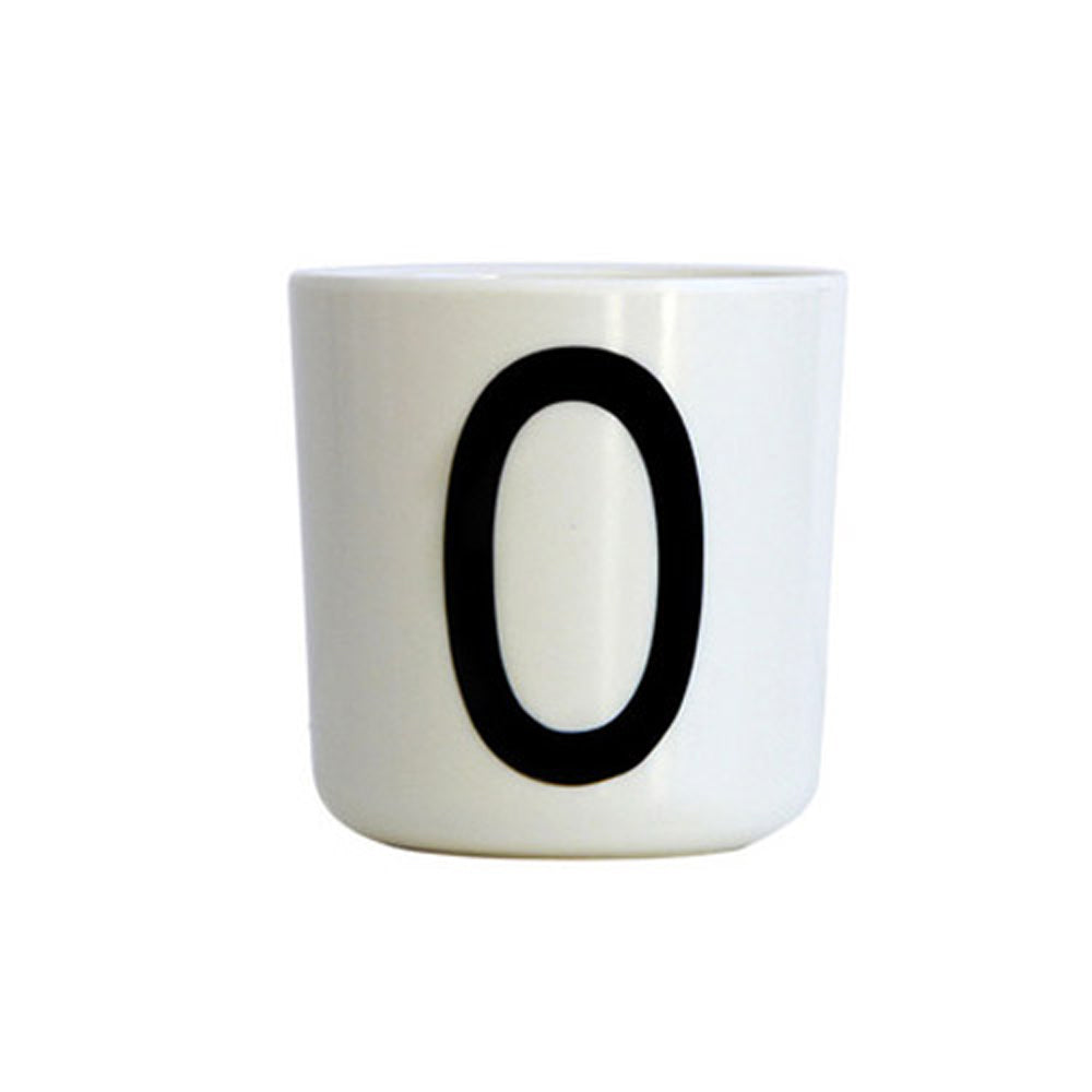 Design Letter Melamin Cup O