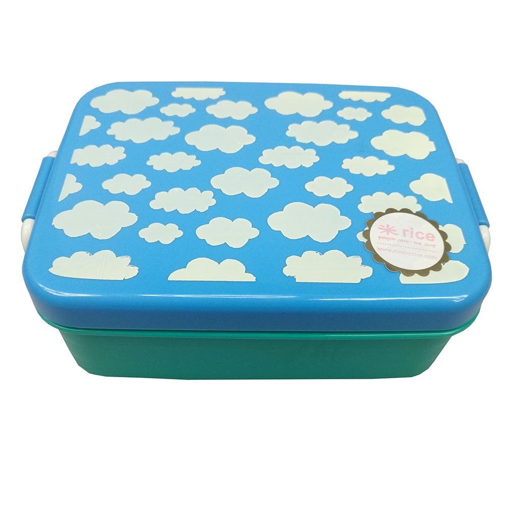Lunchbox with divider